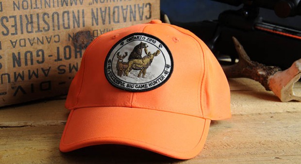 a picture of a hats for hides hat and crest