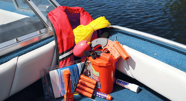 flares and boat safety kit