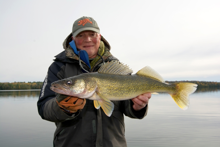 Fishing late fall walleye patterns - Ontario OUT of DOORS