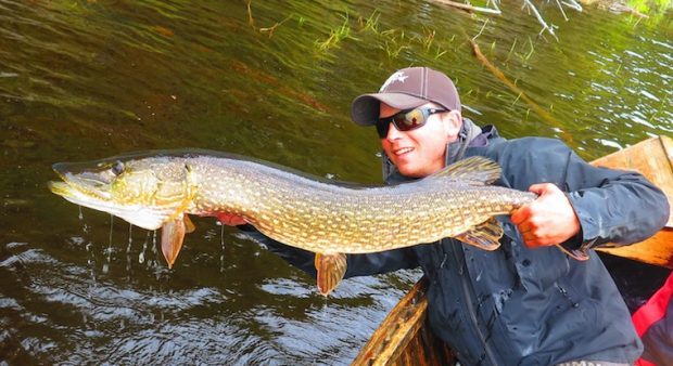 Trophy Pike Fishing Ontario - Esnagami