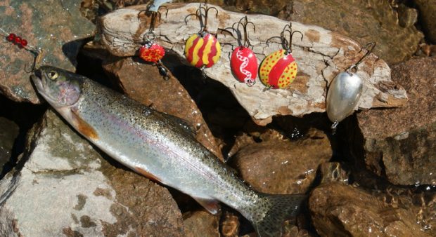 Homemade Fishing Lures - DIY Tutorials 