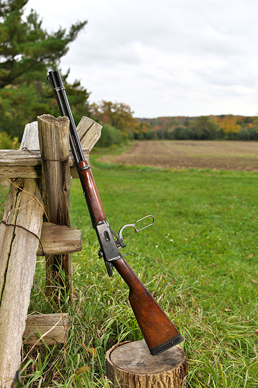 Winchester 1894 .32-40, 1902, checkered, Swiss-type butt plate, 26