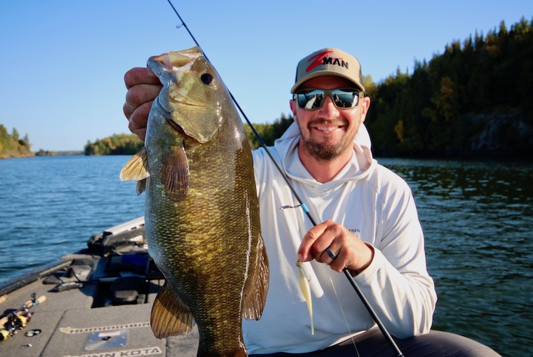 Bass Tournament on Lake Ontario - Catching Smallmouth Bass 